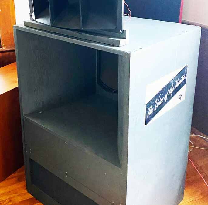 Altec Lansing VOTT A7 Vintage Horn Speaker Review.